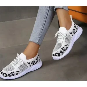 Pogoboots Women Fashion Plus Size Spotted Mesh Breathable Round Toe Sneakers