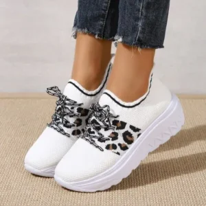 Pogoboots Women Fashion Round Toe Platform Round Toe Flat Front Lace Up Sneakers